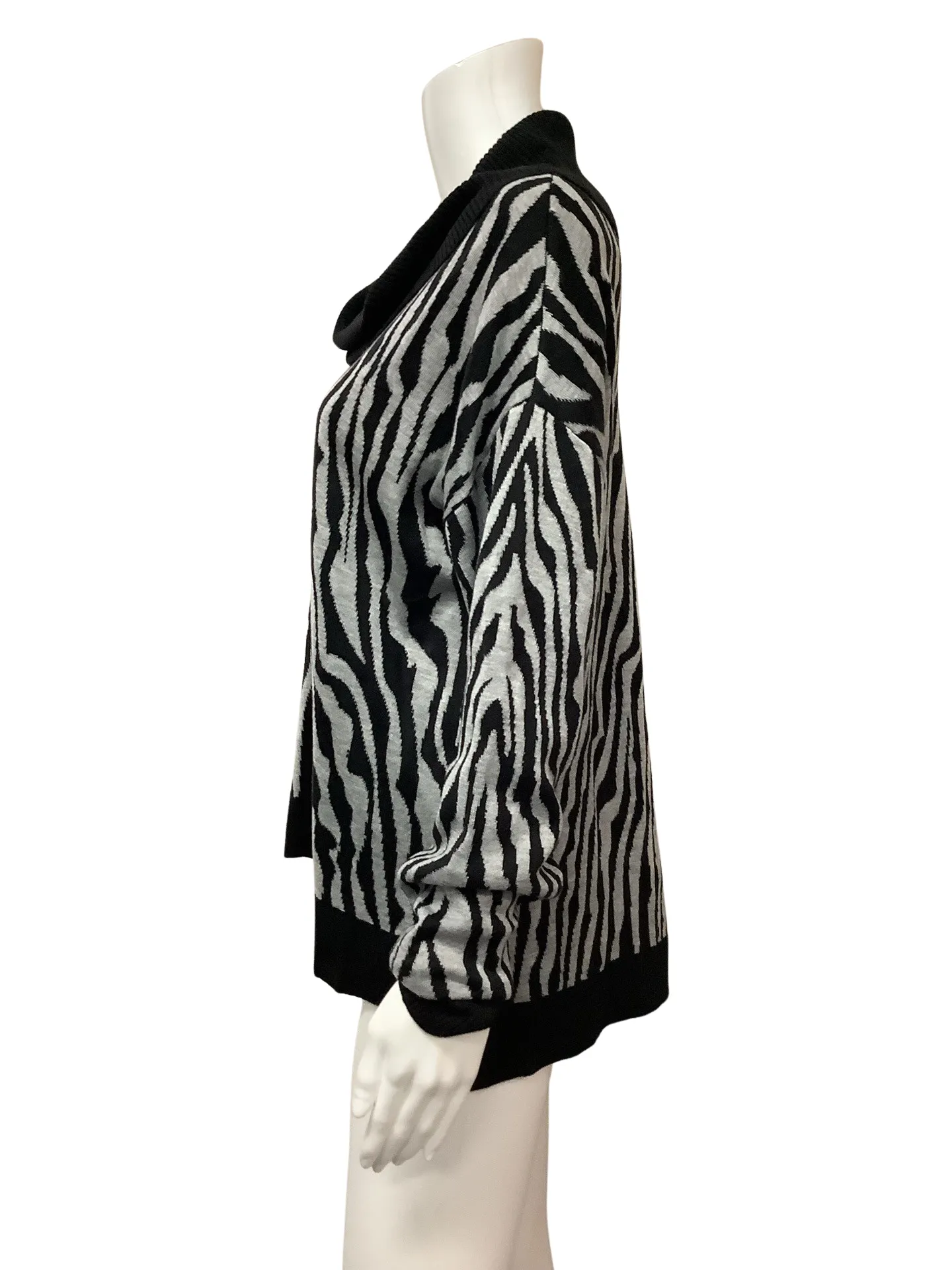 Calvin Klein Women's Sweater Animal Print Long Sleeve Cowl Neck Size: S