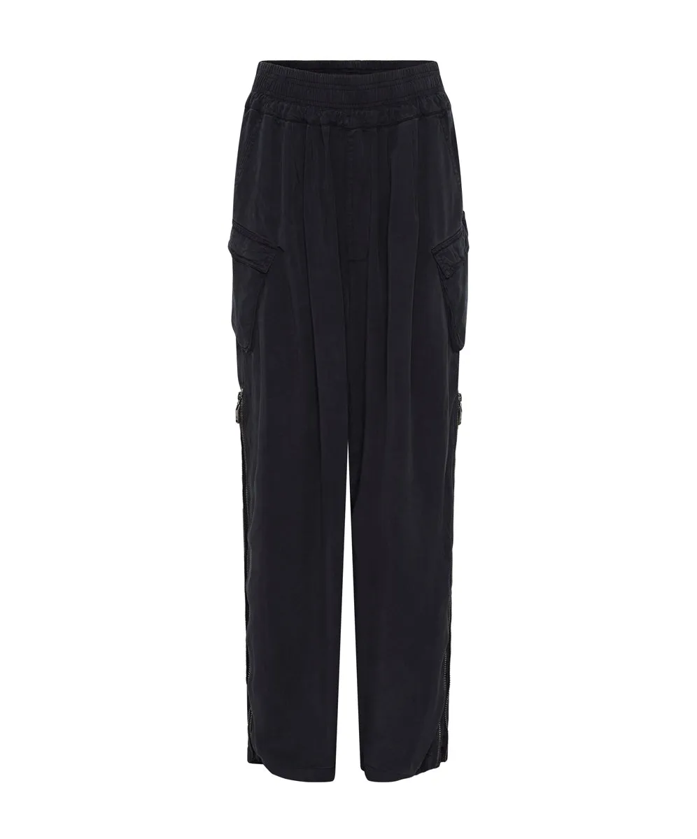 CHARCOAL TENCEL ZIPPED PARACHUTE PANTS