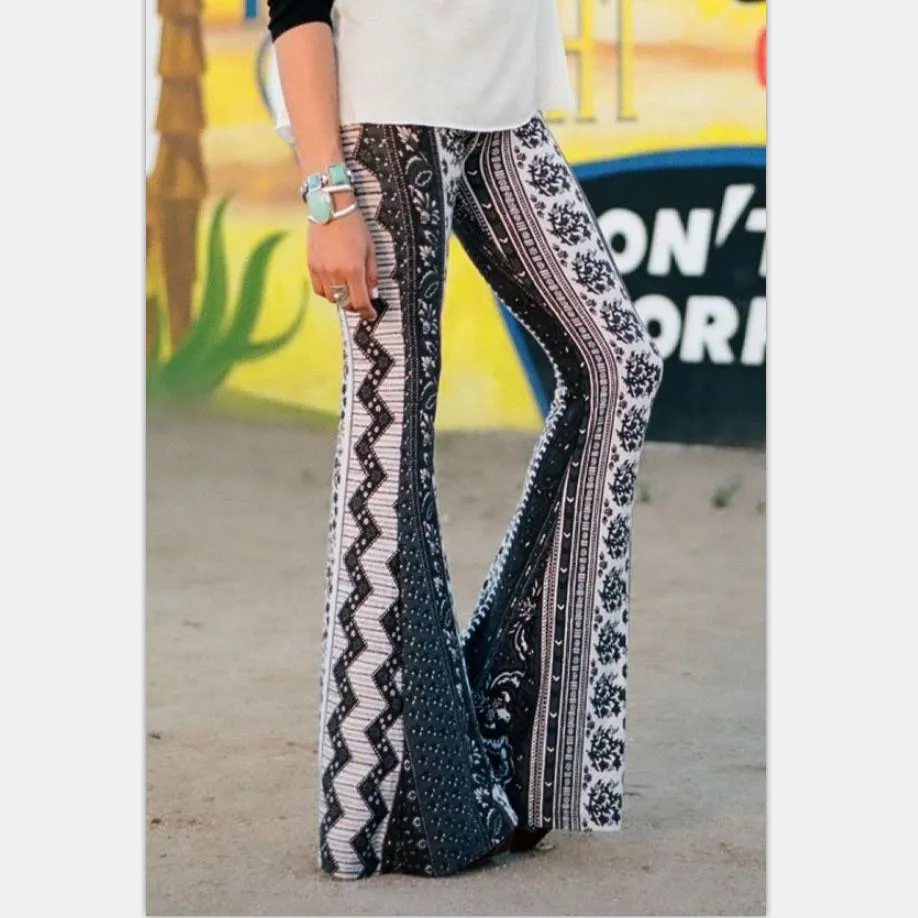 Clearance White And Black Diamond Flower Print Bell-bottom Pants