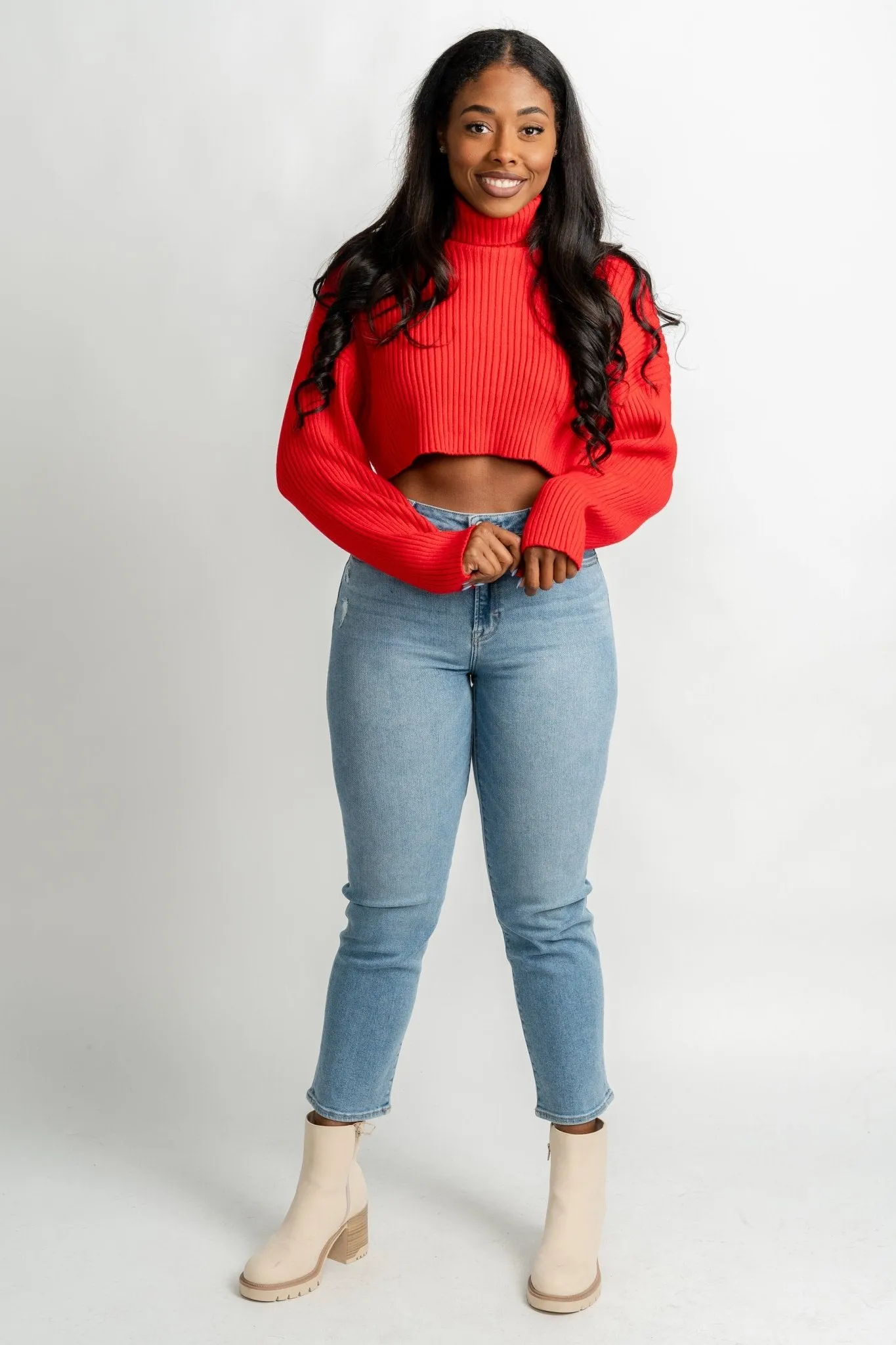 Crop turtleneck sweater red