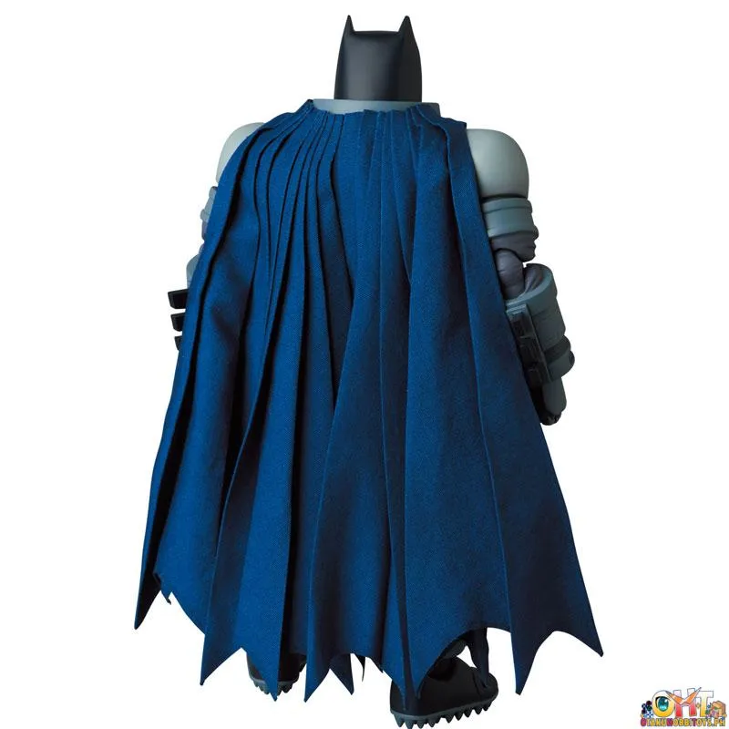 MAFEX No.146 Armored Batman