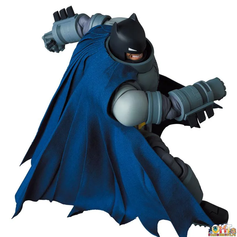 MAFEX No.146 Armored Batman