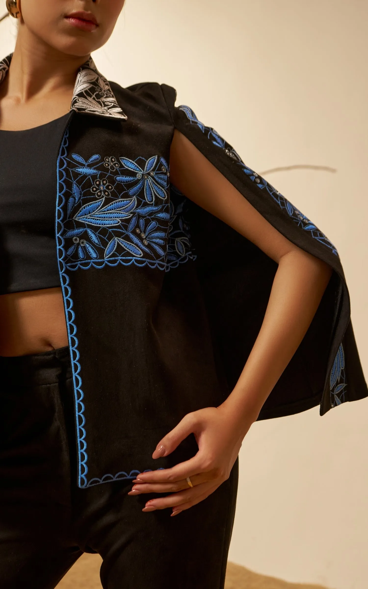 Noir cape