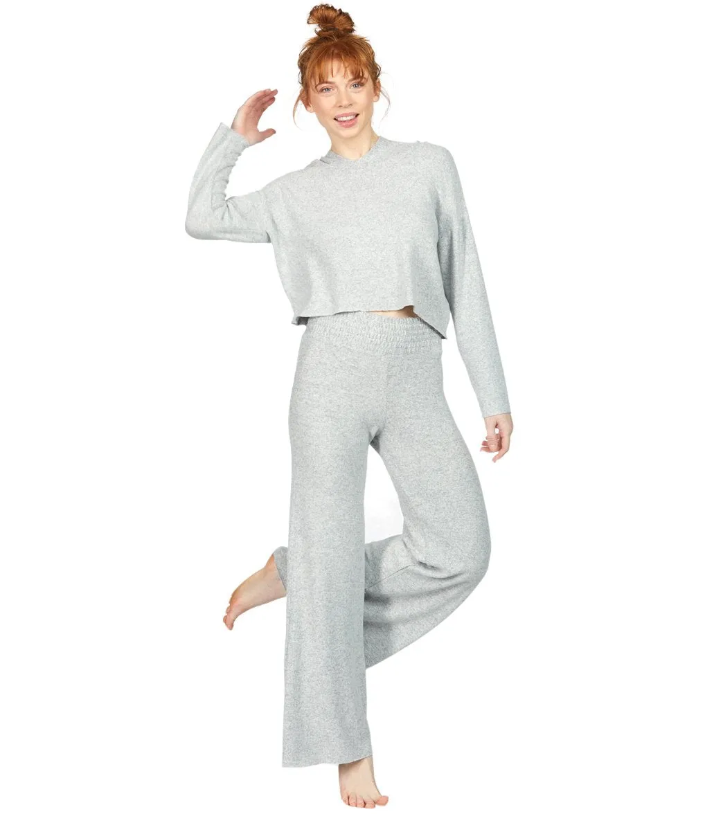 Onzie Weekend Crop Hoodie