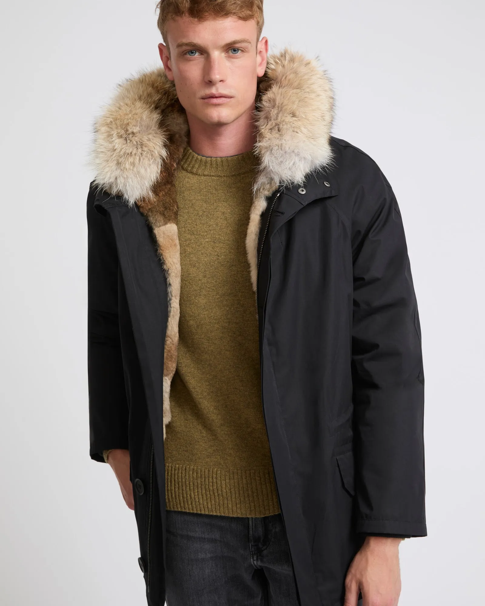Short iconic parka in technical cotton and fur