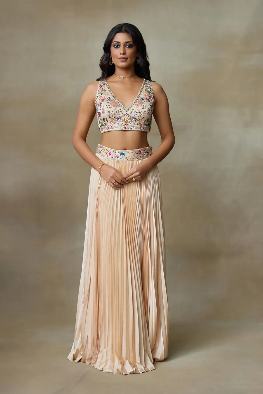 Toosh Stary Embroidered Blouse, Skirt & Cape Set