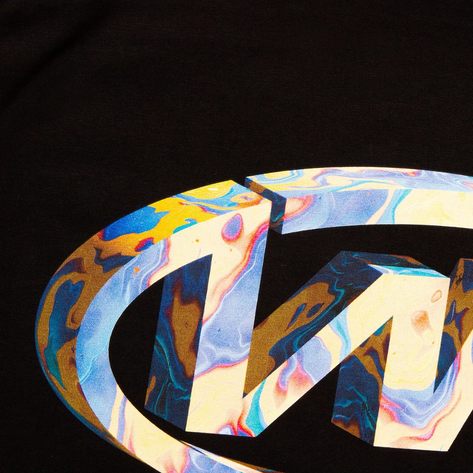 WH Crew Coral Front Print - Tshirt - Black