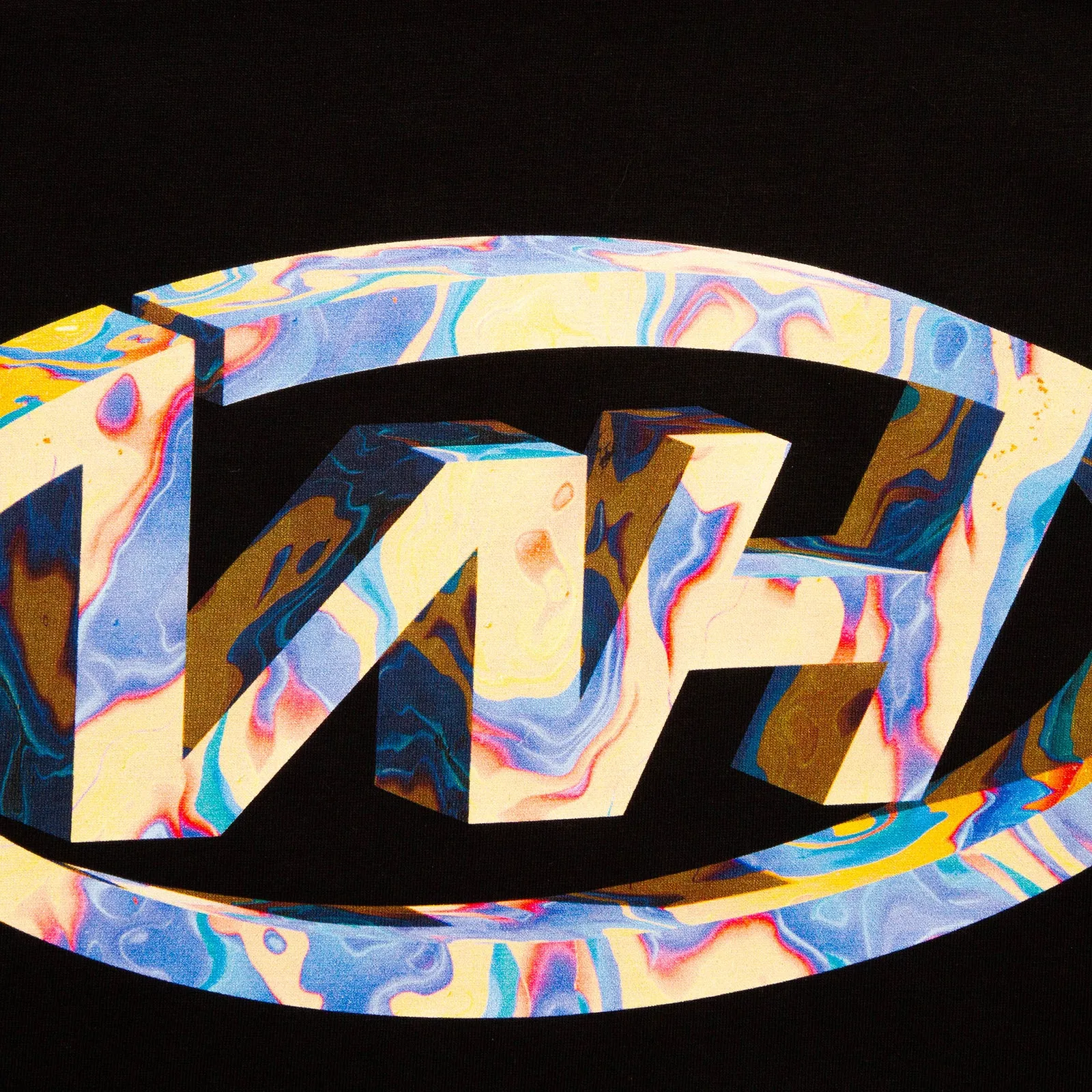 WH Crew Coral Front Print - Tshirt - Black